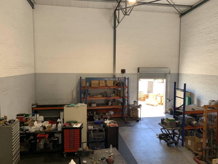 To Let commercial Property for Rent in Kraaifontein Western Cape